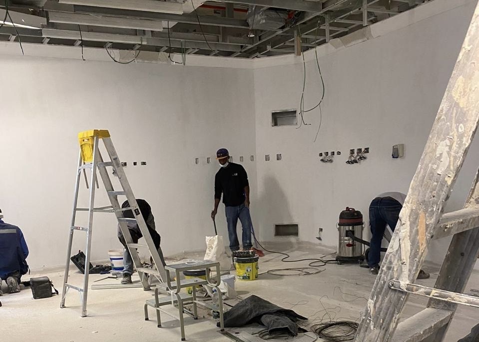 Remodelación sala Imagenología Clínica UANDES
